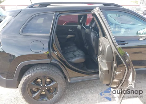 2017 Jeep Cherokee High Altitude 4X4 from USA, damaged, VIN 1C4PJMDB0HW616577